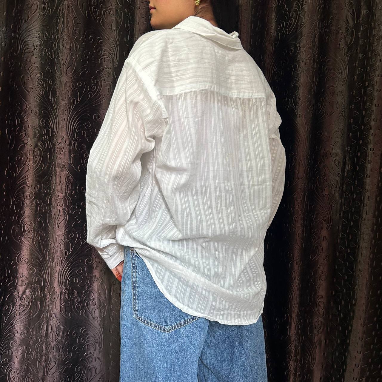 WHITE  SHIRT