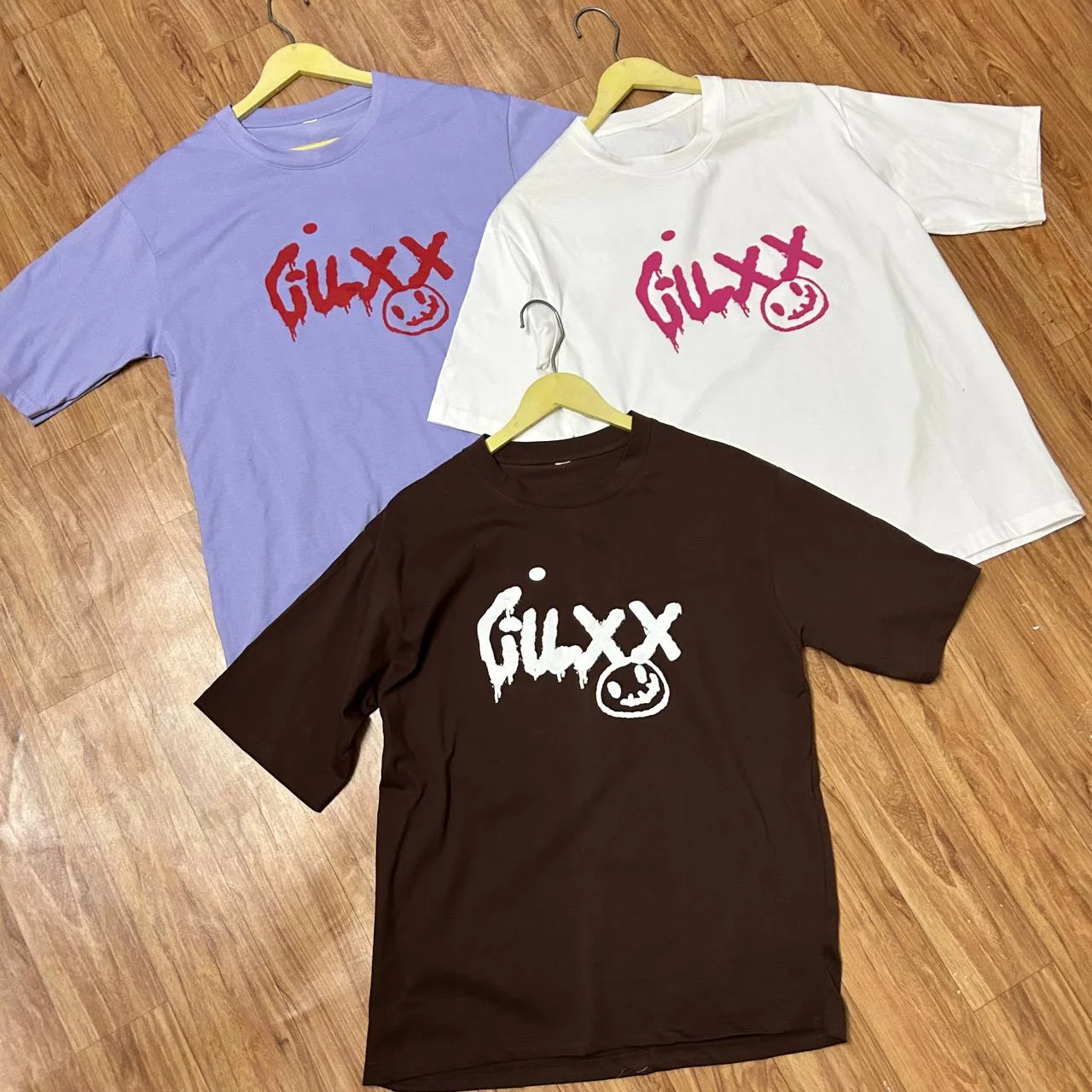 OVERSIZED GRAPHIC TEES