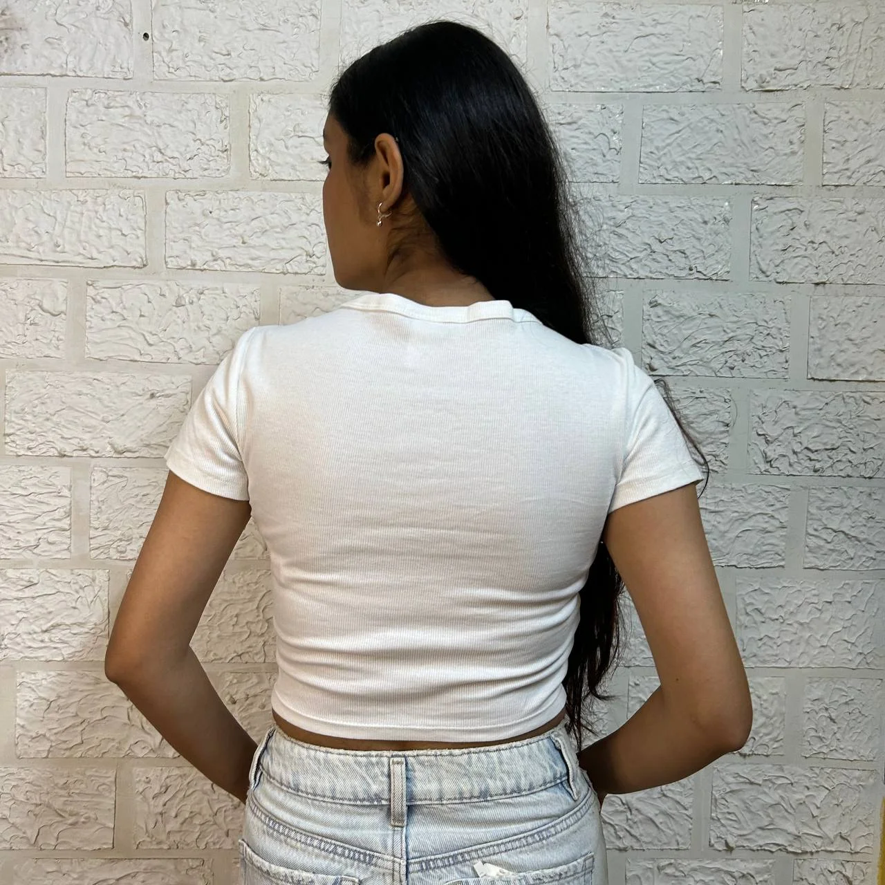 SCOOP NECK TOP