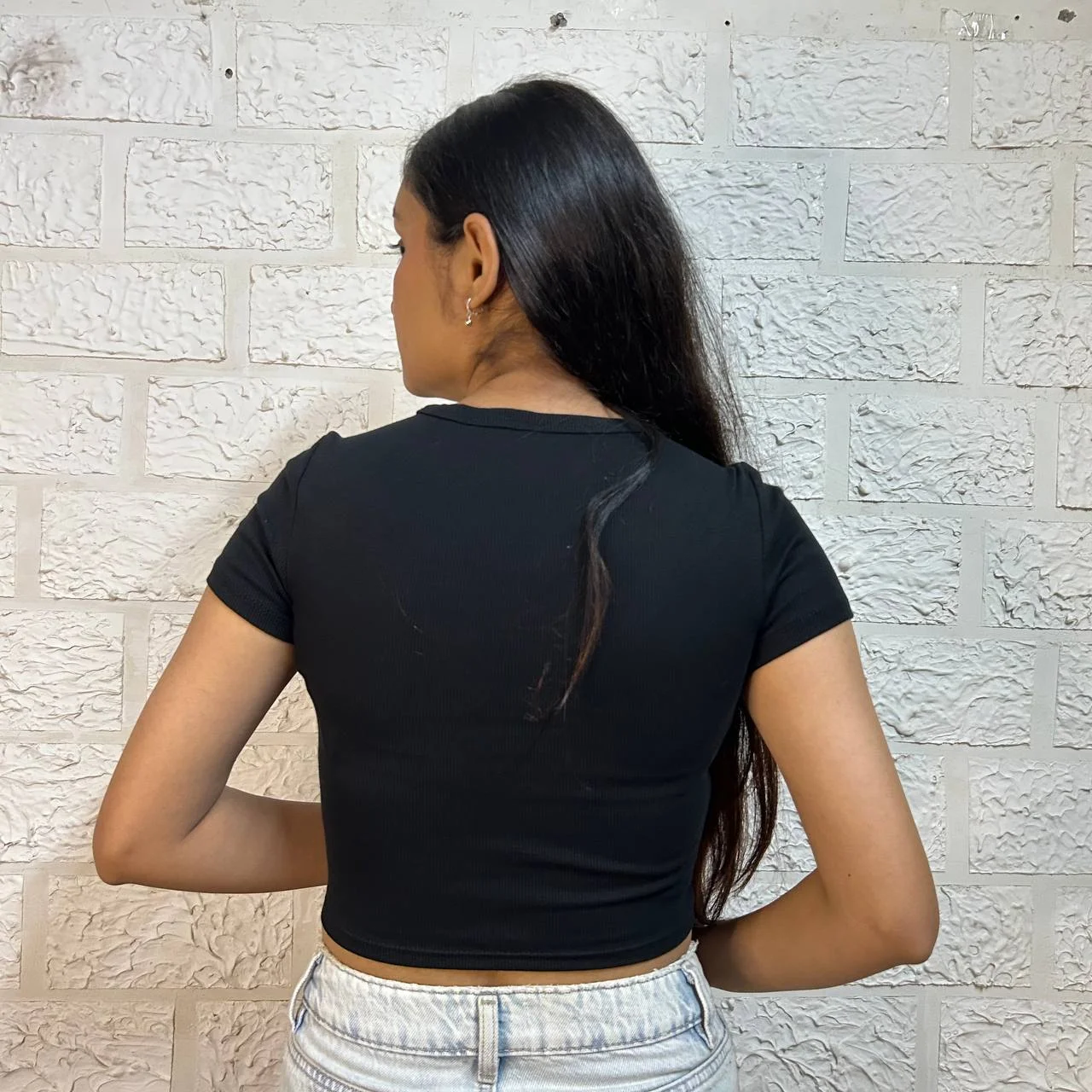 SCOOP NECK TOP