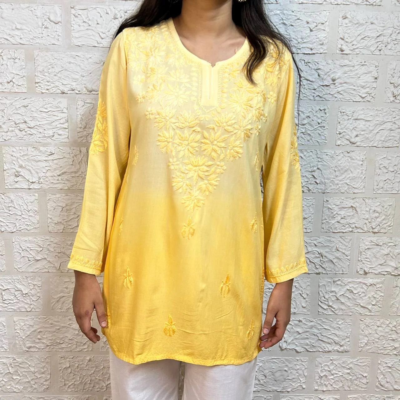 OMBRE SHORT CHIKANKARI KURTI
